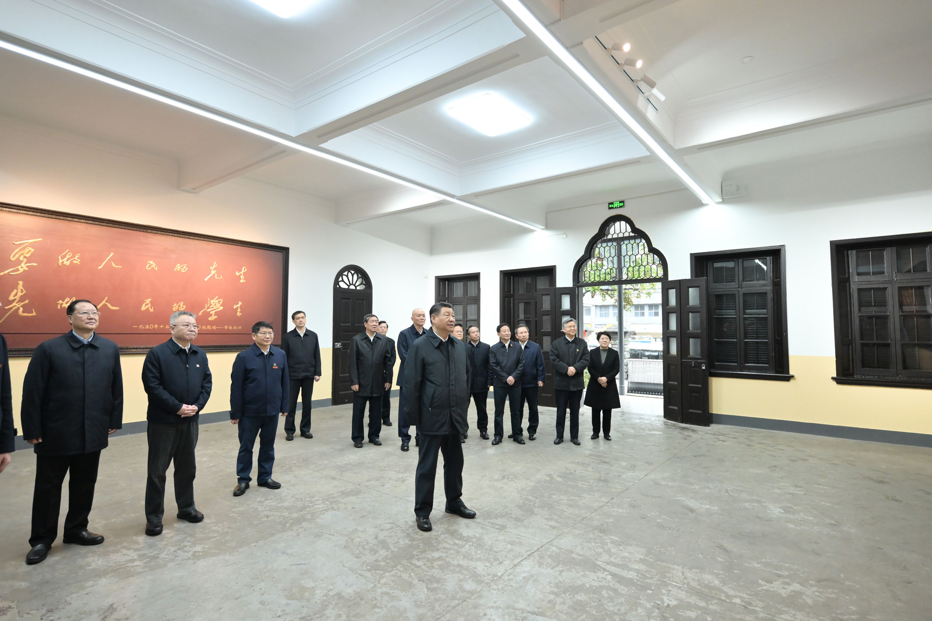 3月18日,习近平总书记在湖南第一师范学院(城南书院校区)考察。